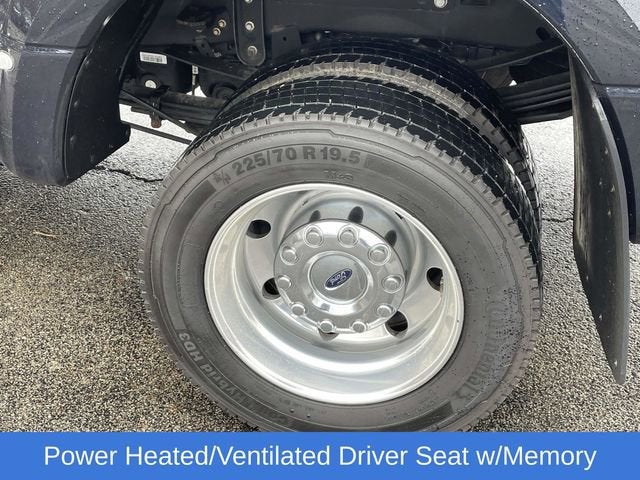 2022 Ford Super Duty F-450 DRW XL