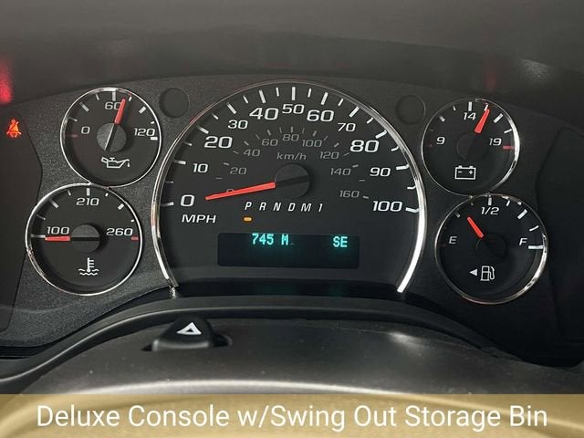 2025 Chevrolet Express Passenger 3500 1LT