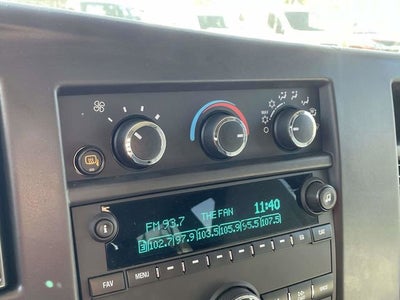 2025 Chevrolet Express Passenger 1LT