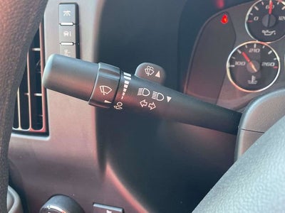 2025 Chevrolet Express Passenger 1LT