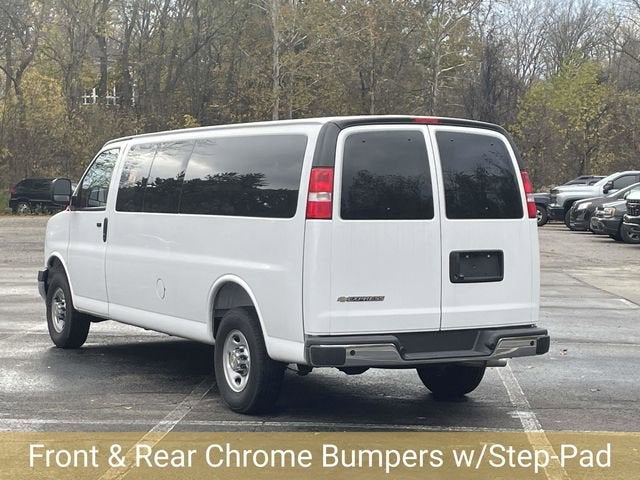 2025 Chevrolet Express Passenger 3500 1LT