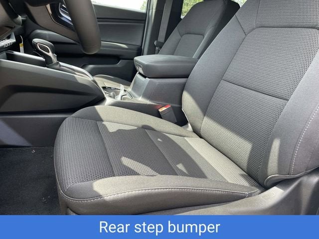 2025 Chevrolet Colorado WT/LT