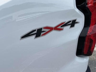 2025 Chevrolet Colorado WT/LT