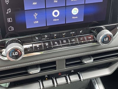 2025 Chevrolet Colorado WT/LT