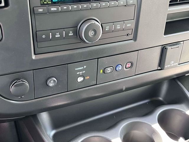 2025 Chevrolet Express Cargo 2500 WT