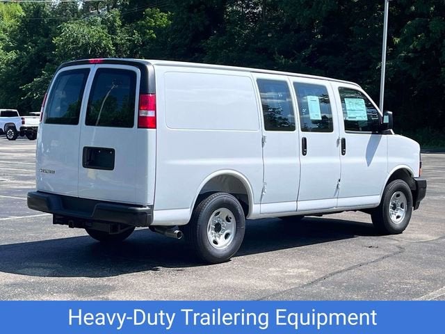 2025 Chevrolet Express Cargo 2500 WT