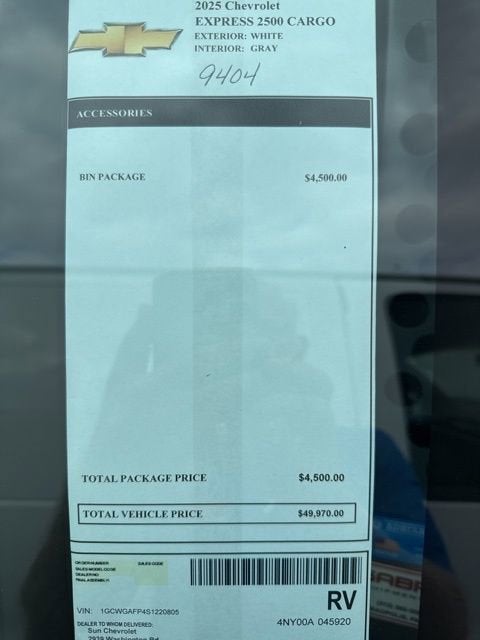 2025 Chevrolet Express Cargo 2500 WT