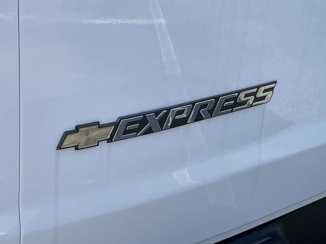 2025 Chevrolet Express Cargo 2500 WT
