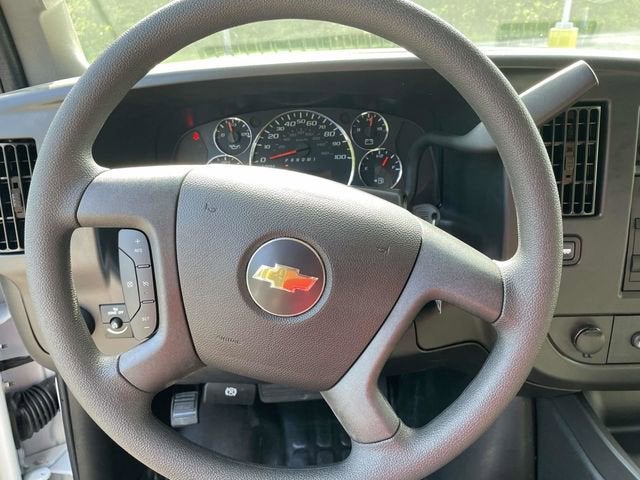 2025 Chevrolet Express Cargo 2500 WT