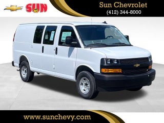 2025 Chevrolet Express Cargo WT