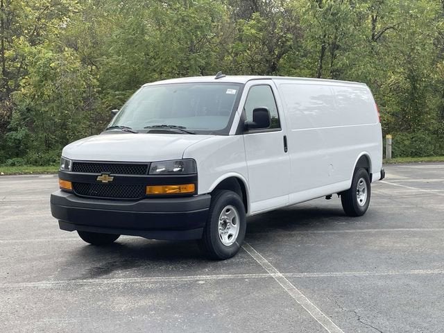 2025 Chevrolet Express Cargo 2500 WT