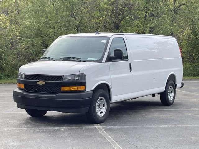 2025 Chevrolet Express Cargo 2500 WT