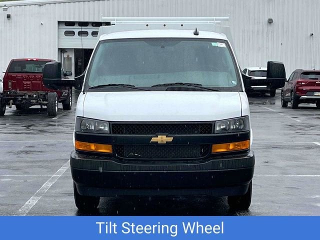 2024 Chevrolet Express Cutaway 3500 1WT