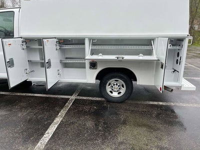 2024 Chevrolet Express Cutaway 3500 1WT