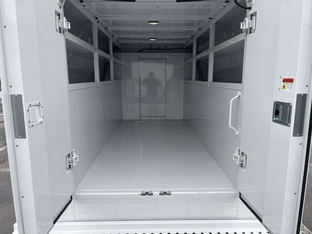 2024 Chevrolet Express Cutaway 3500 1WT