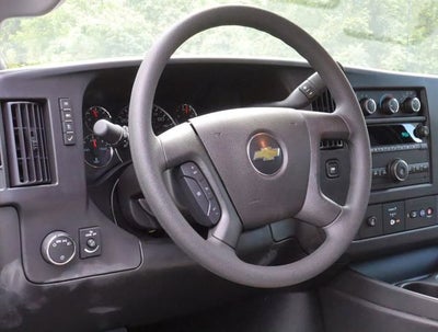 2024 Chevrolet Express Cutaway 3500 1WT