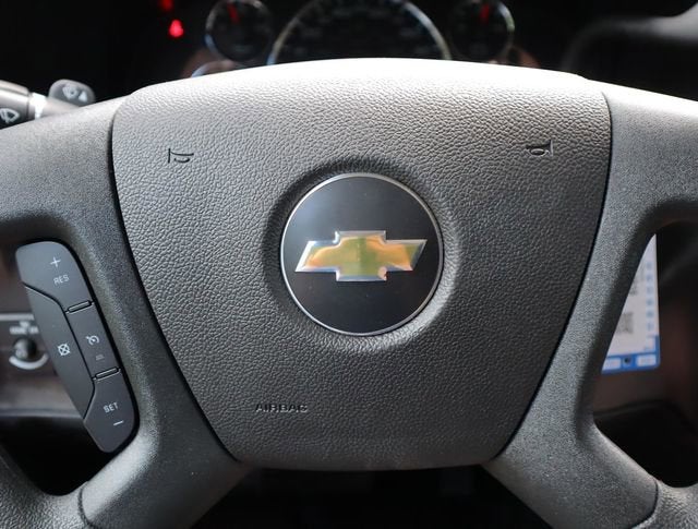 2024 Chevrolet Express Cutaway 3500 1WT