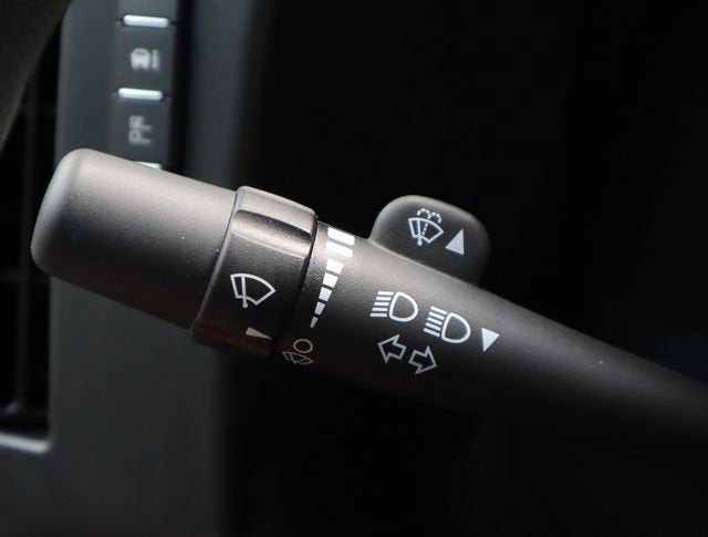 2024 Chevrolet Express Cutaway 3500 1WT