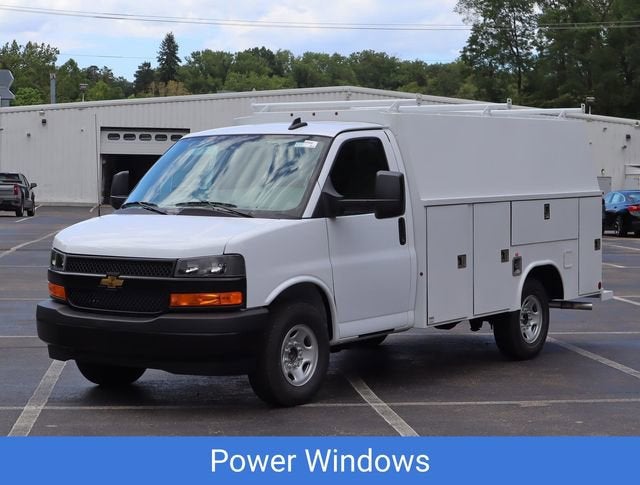 2024 Chevrolet Express Cutaway 3500 1WT