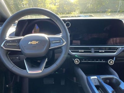 2025 Chevrolet Equinox EV LT